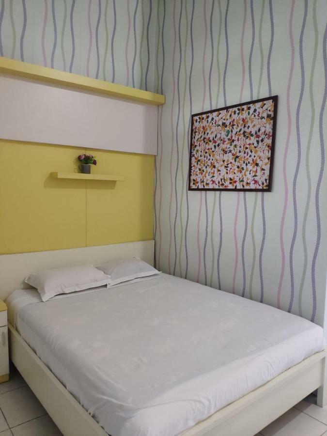 Hotel Boegenviel Syariah Lamongan Buitenkant foto